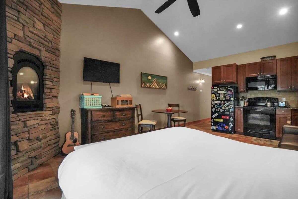 Intimate Mtn Studio, Walk To Main St Παρκ Σίτι Εξωτερικό φωτογραφία